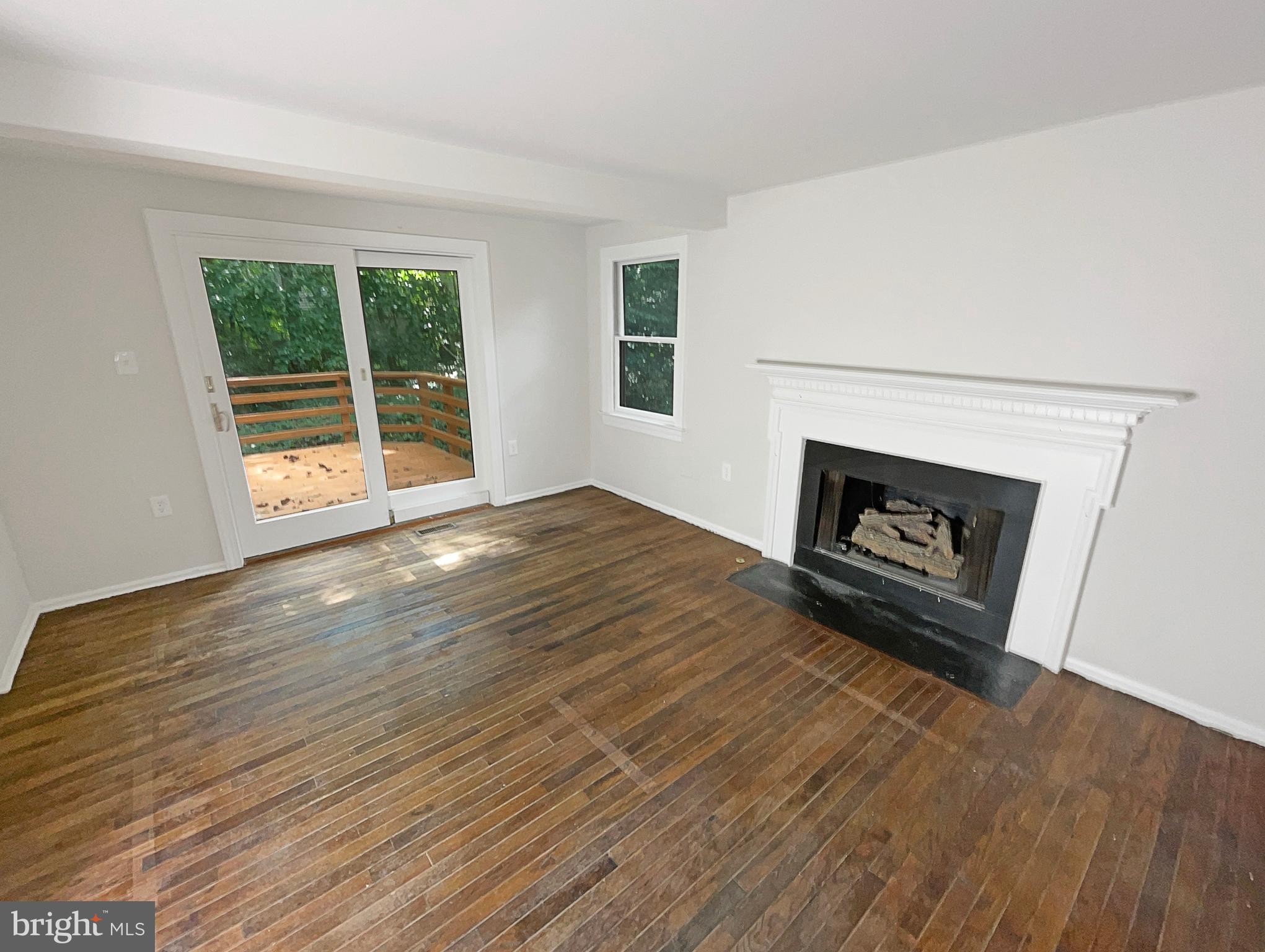 5932 New England Woods Dr