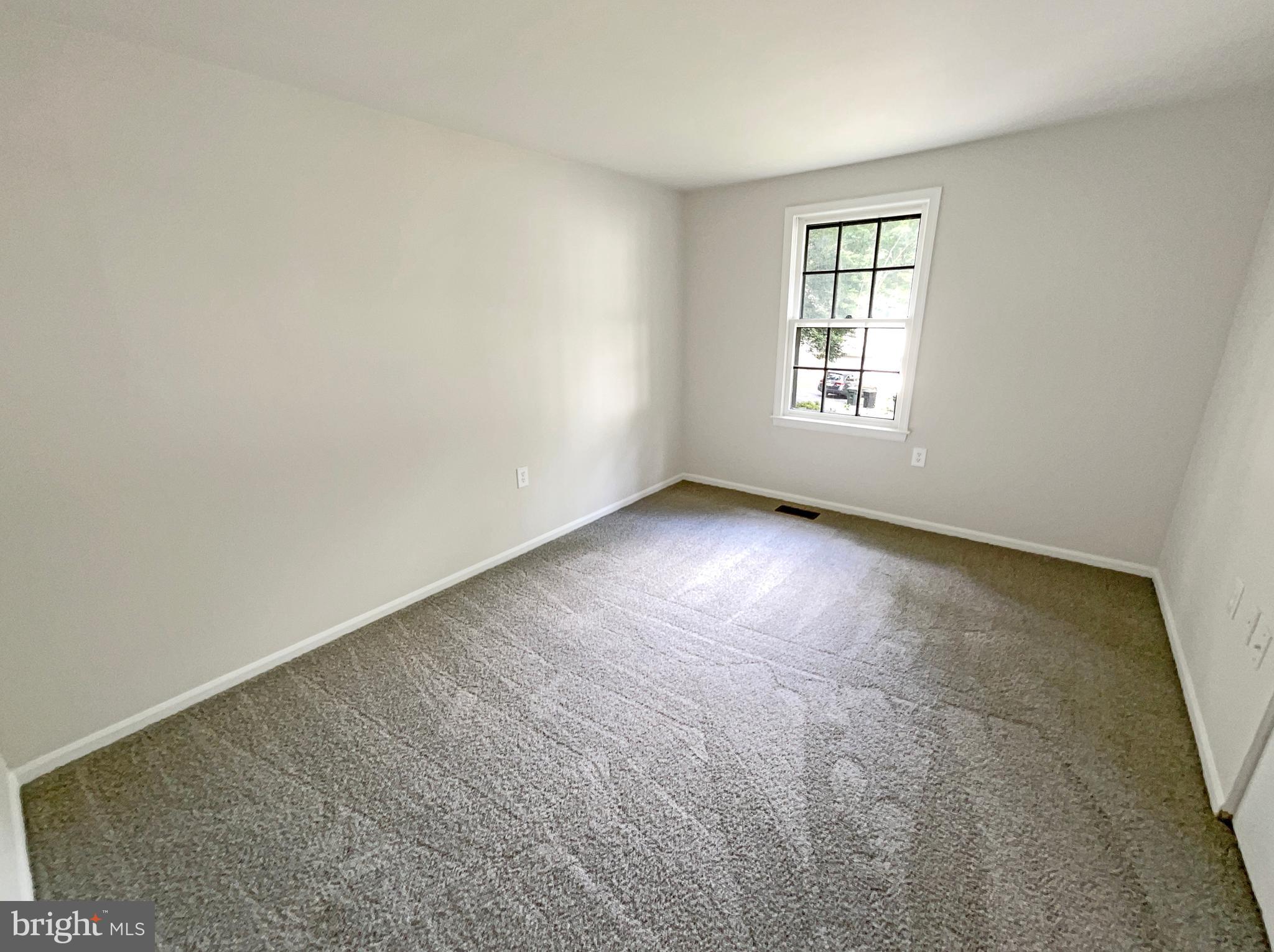 5932 New England Woods Dr