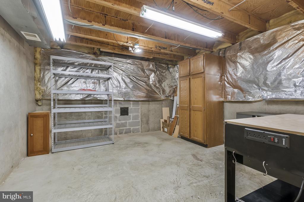2605 Barnside Ct