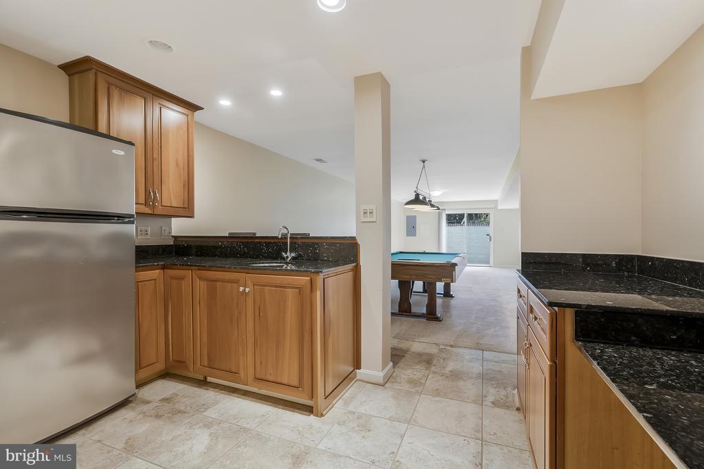 2605 Barnside Ct