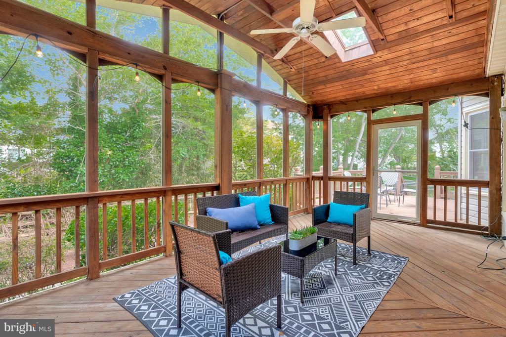 2605 Barnside Ct