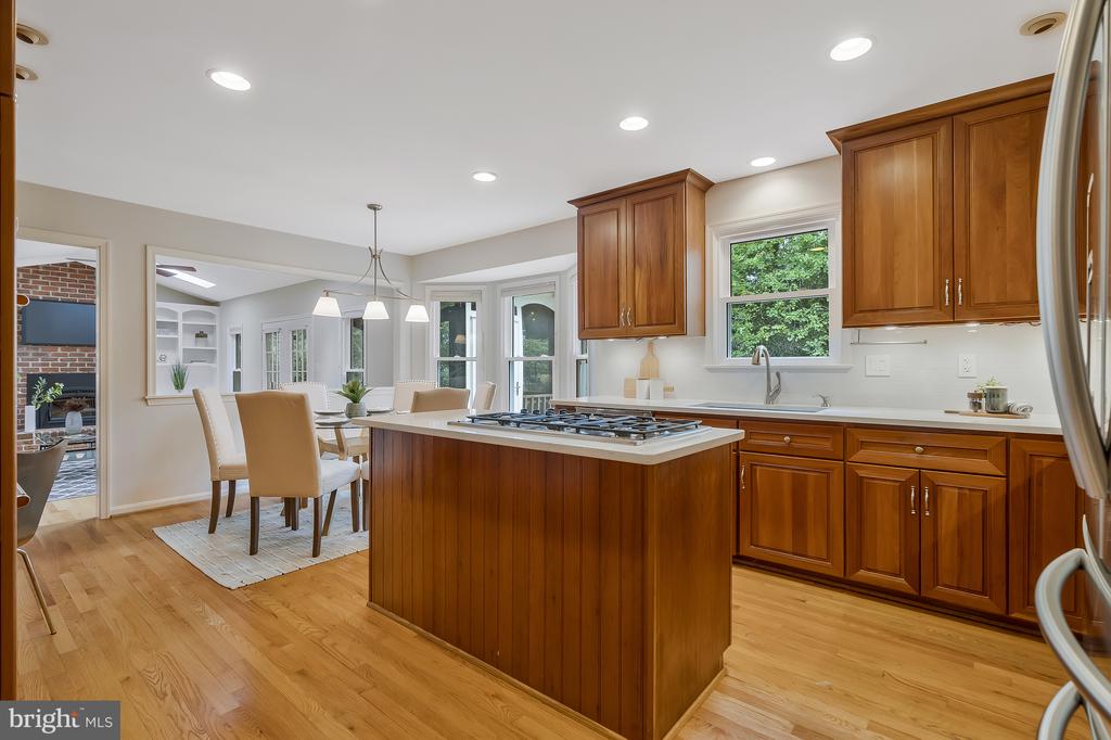 2605 Barnside Ct