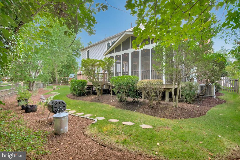 2605 Barnside Ct