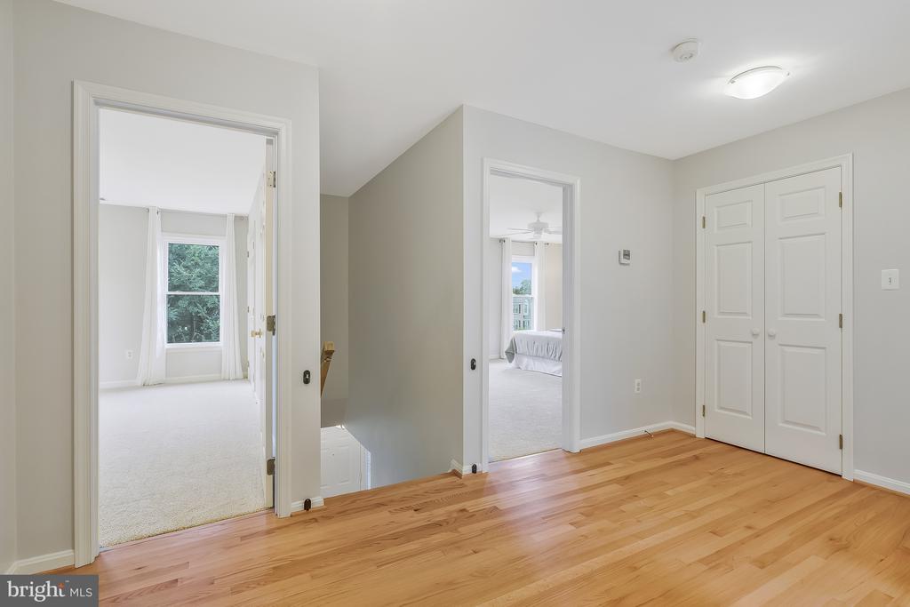 2605 Barnside Ct