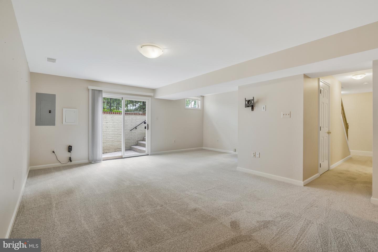 2605 Barnside Ct