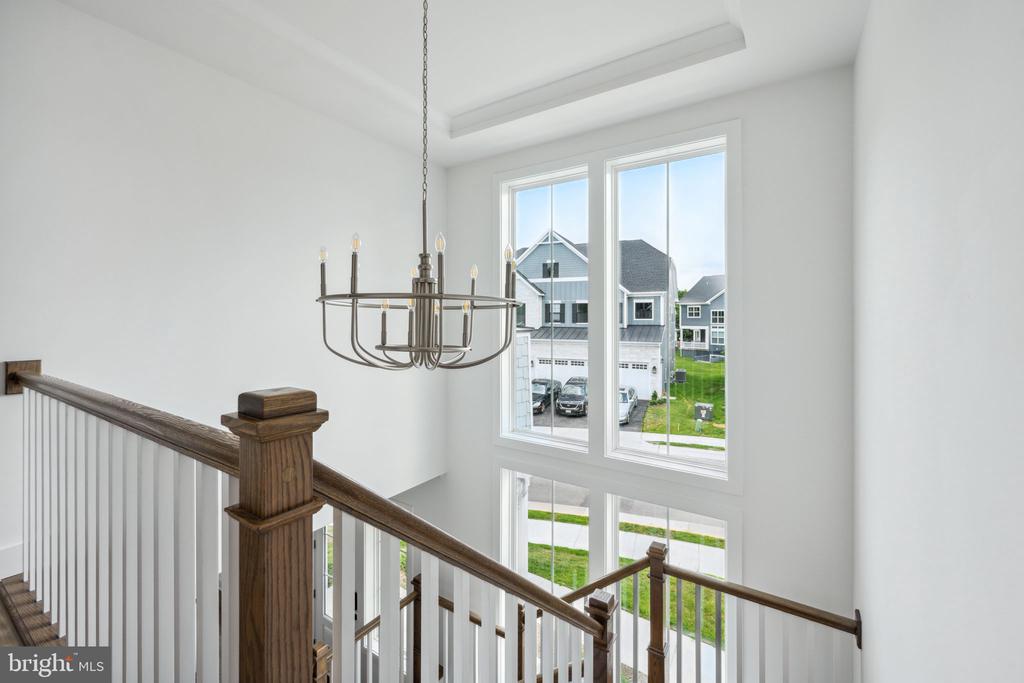 2709 FLORIS LANE