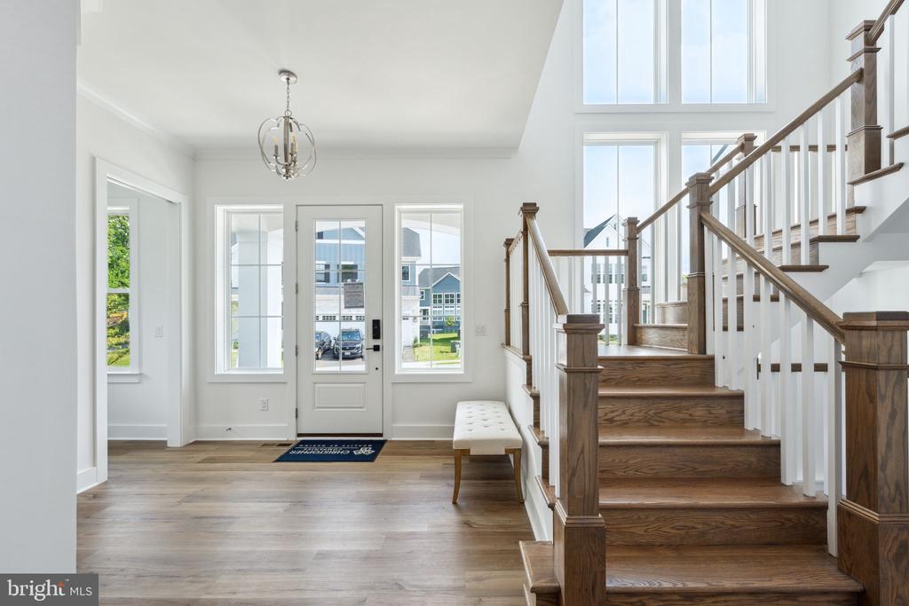 2709 FLORIS LANE