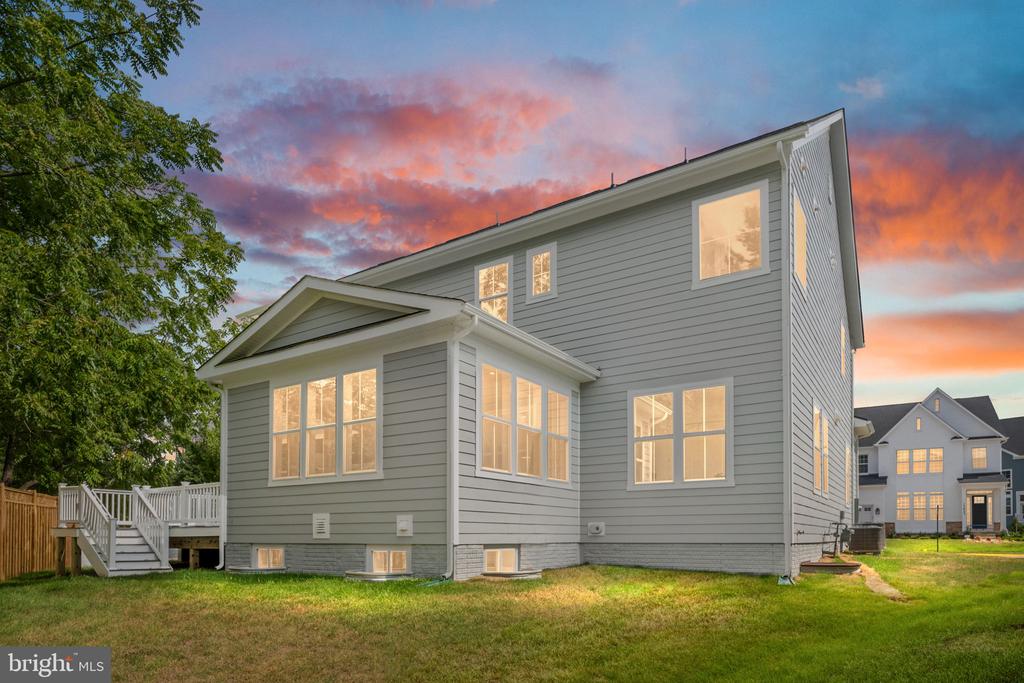 2709 FLORIS LANE
