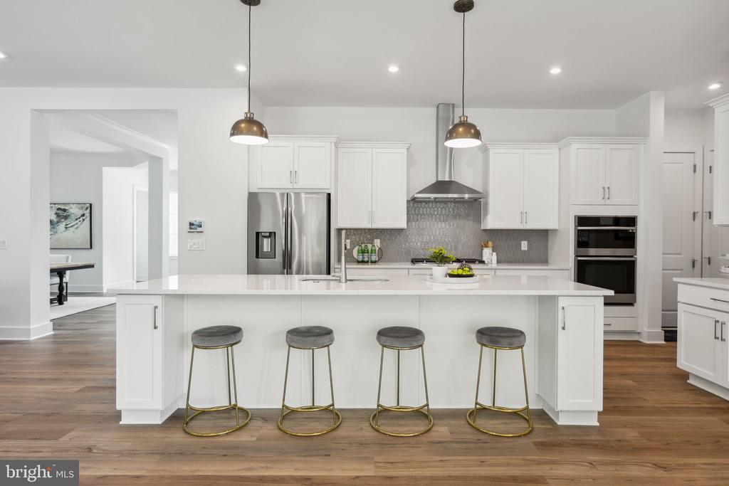 2709 FLORIS LANE