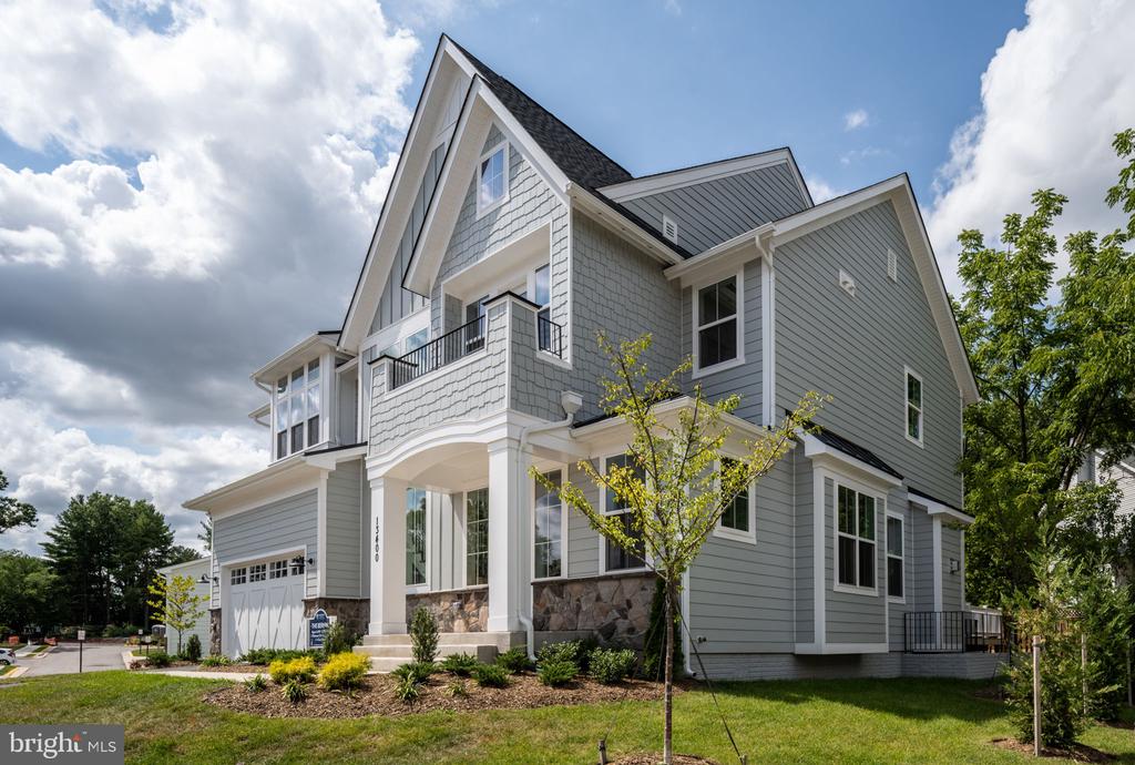 2709 FLORIS LANE