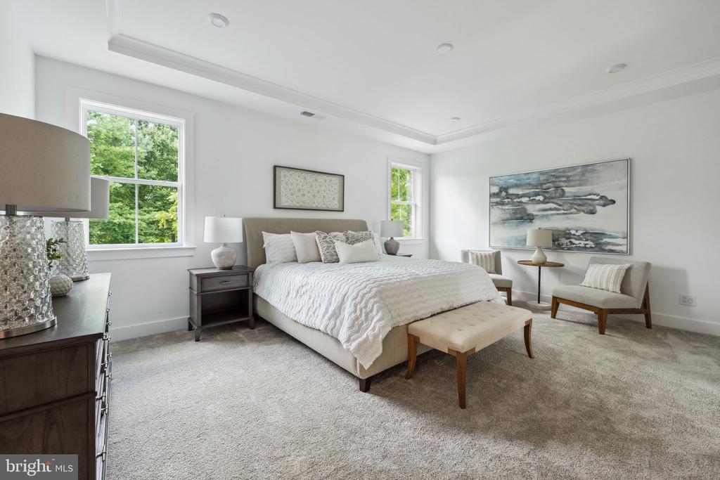 2709 FLORIS LANE