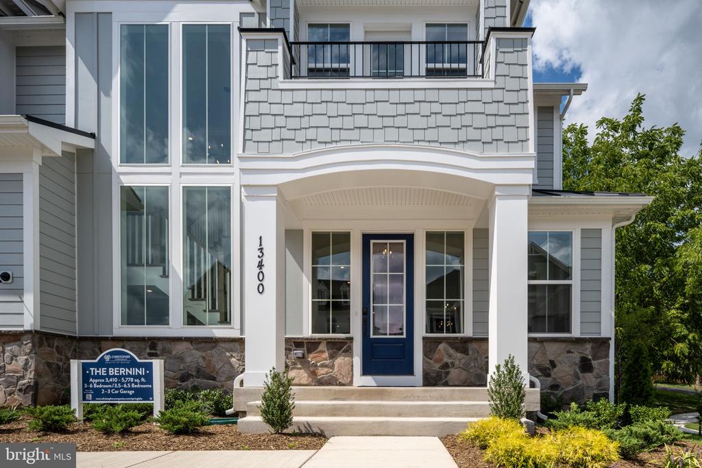 2709 FLORIS LANE