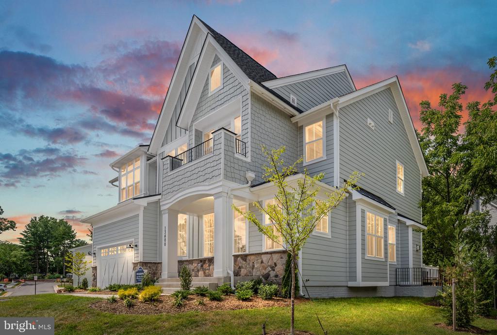2709 FLORIS LANE