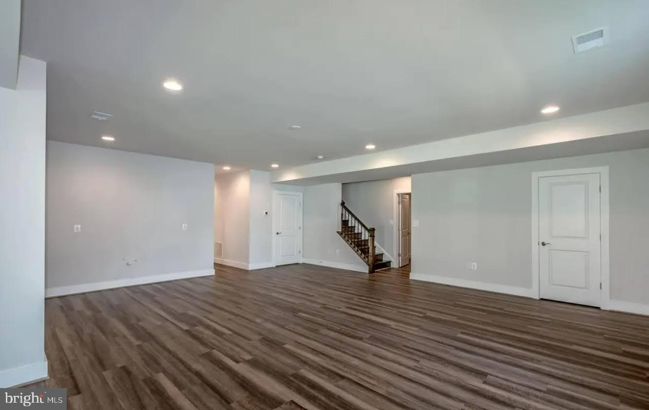 6230 MCCONNELL LN