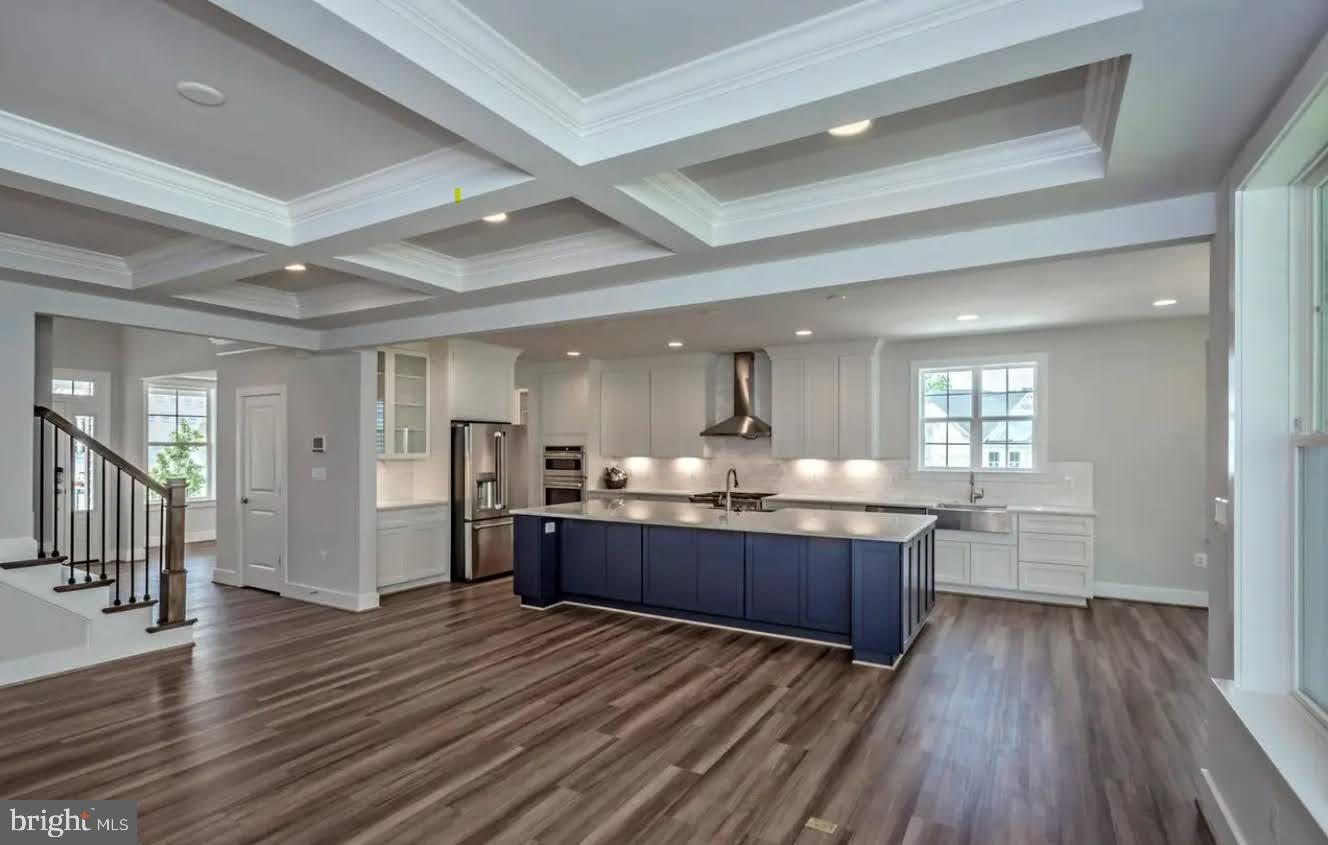 6230 MCCONNELL LN