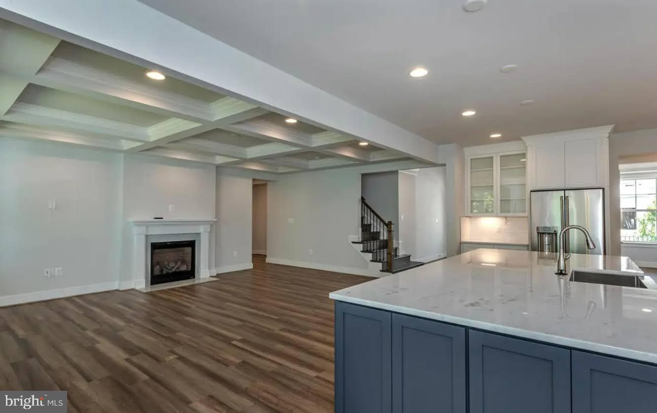 6230 MCCONNELL LN