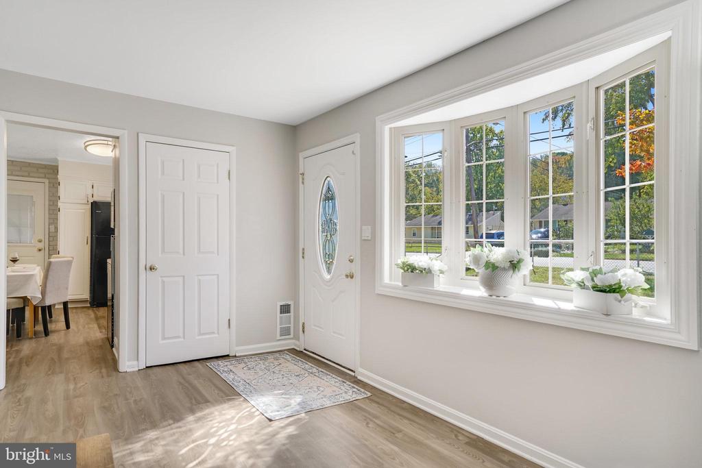 3808 Elmwood Dr
