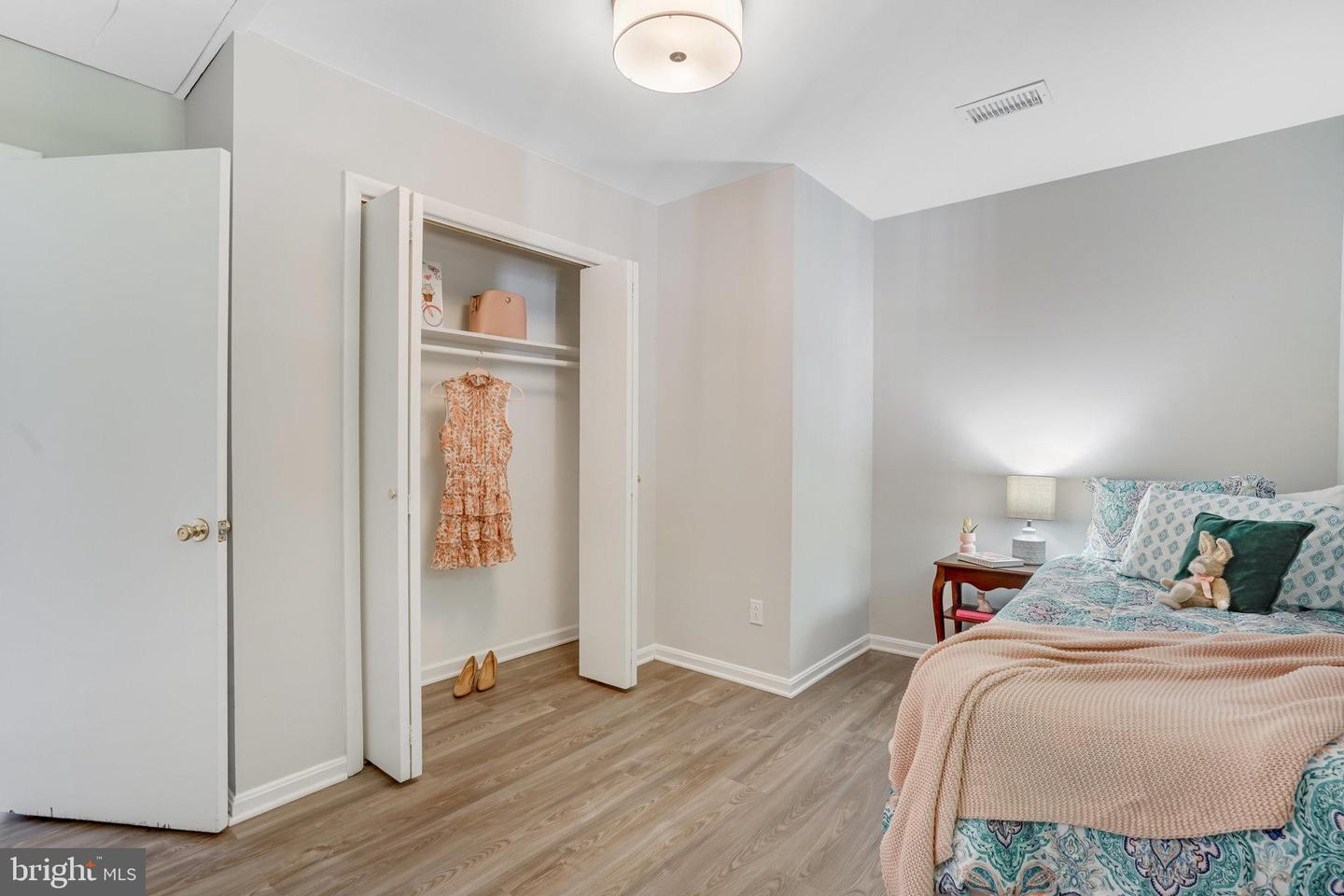 3808 Elmwood Dr