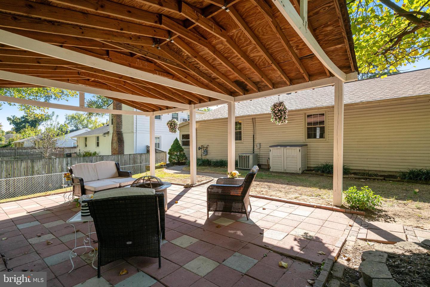 3808 Elmwood Dr