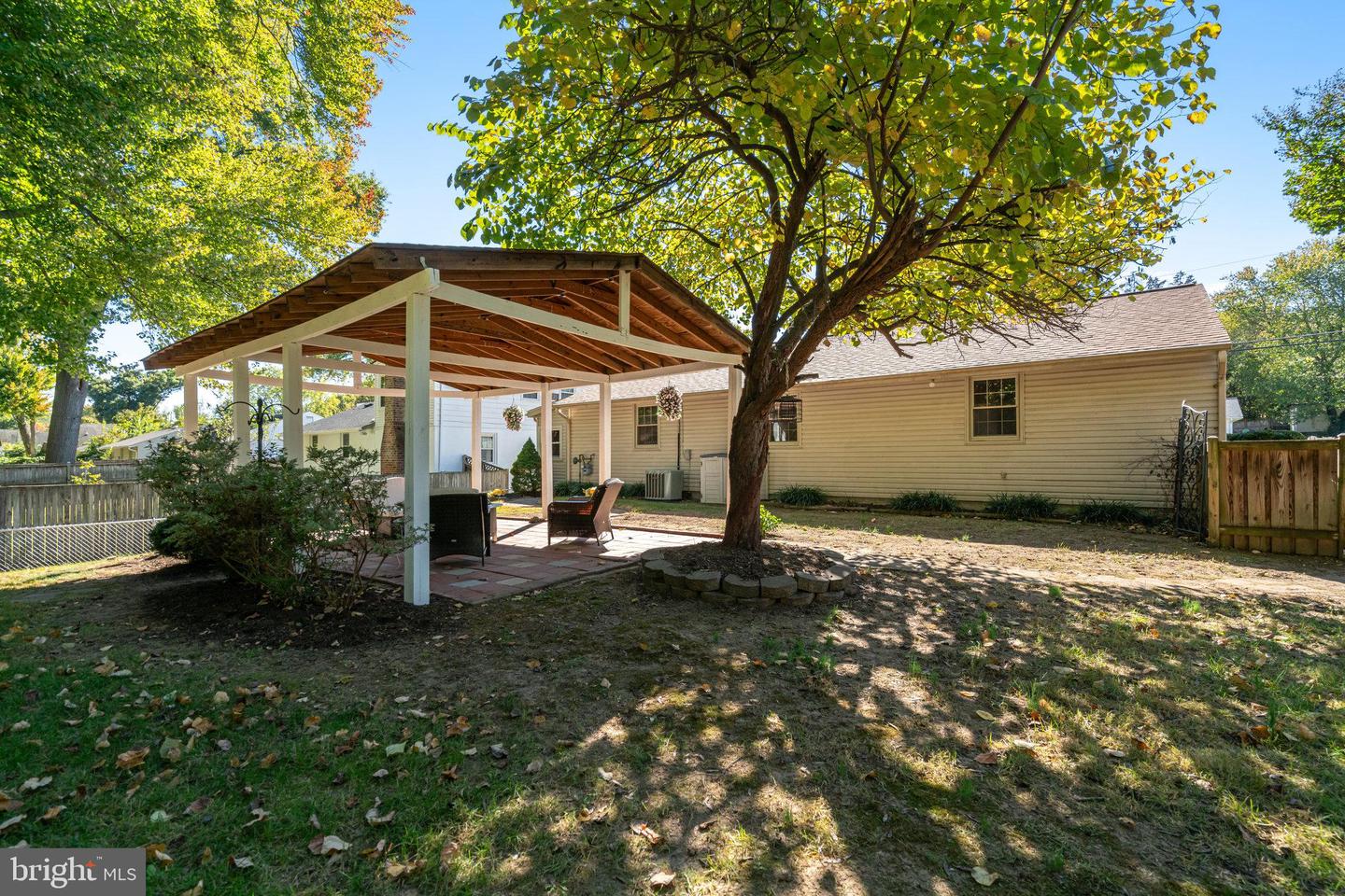 3808 Elmwood Dr