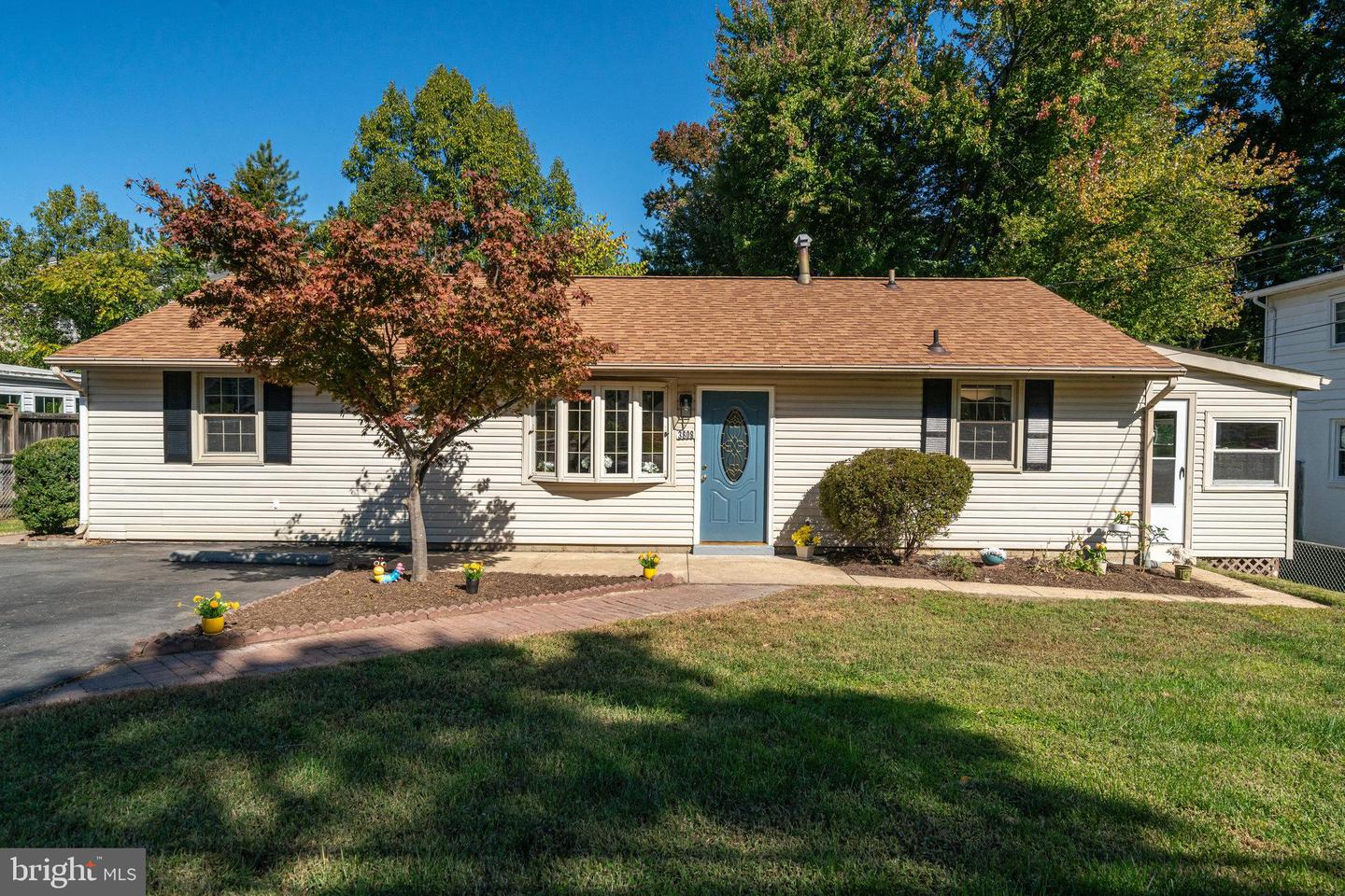 3808 Elmwood Dr