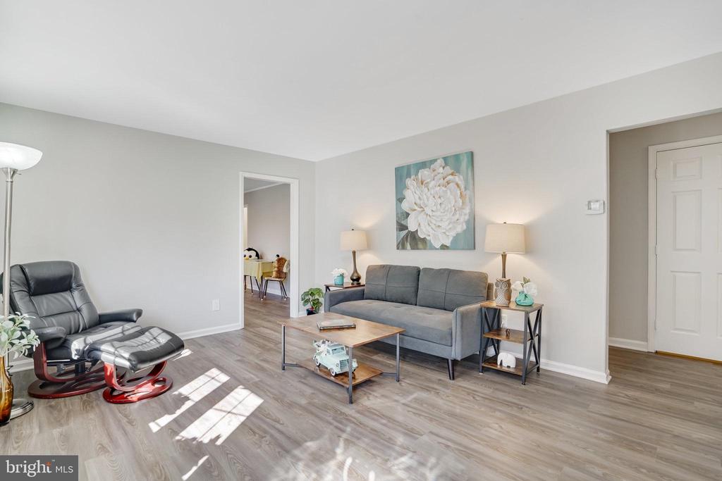 3808 Elmwood Dr