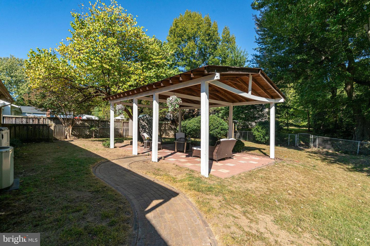 3808 Elmwood Dr