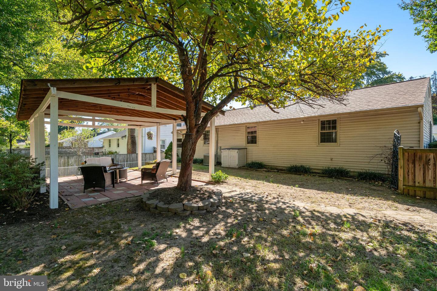 3808 Elmwood Dr
