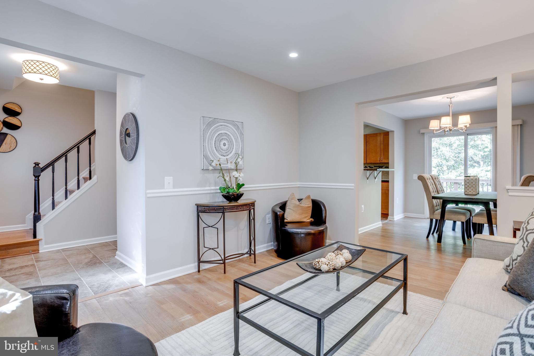 10186 Sassafras Woods Ct