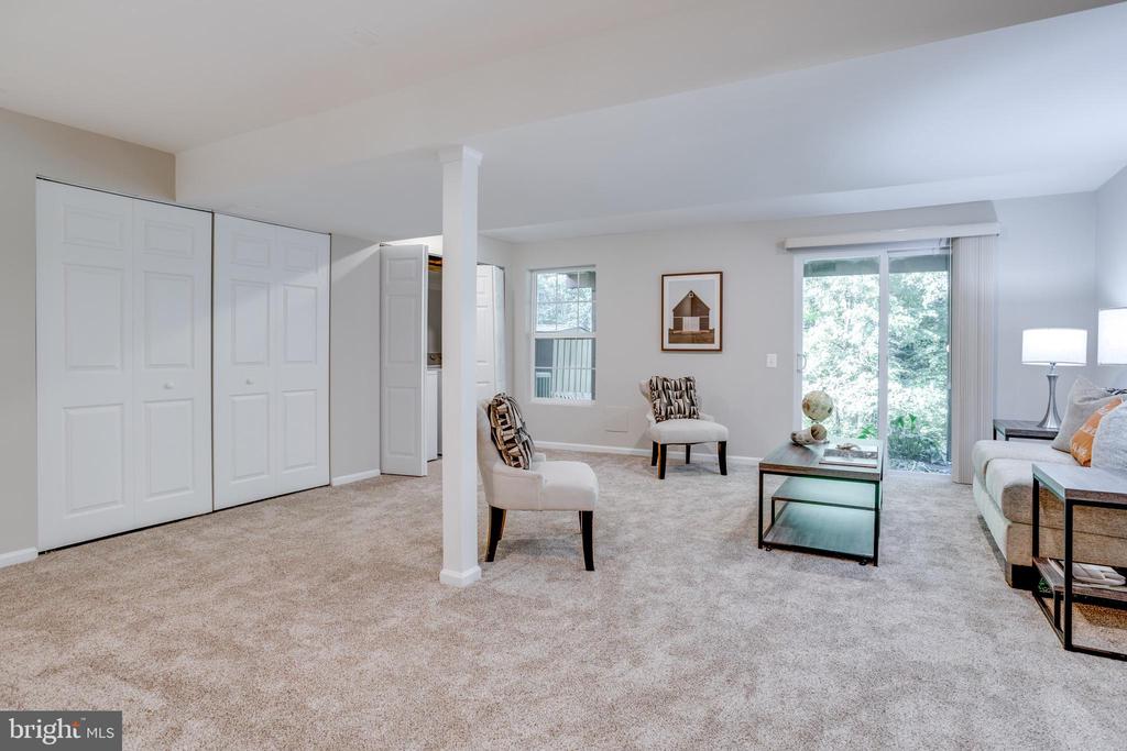10186 Sassafras Woods Ct