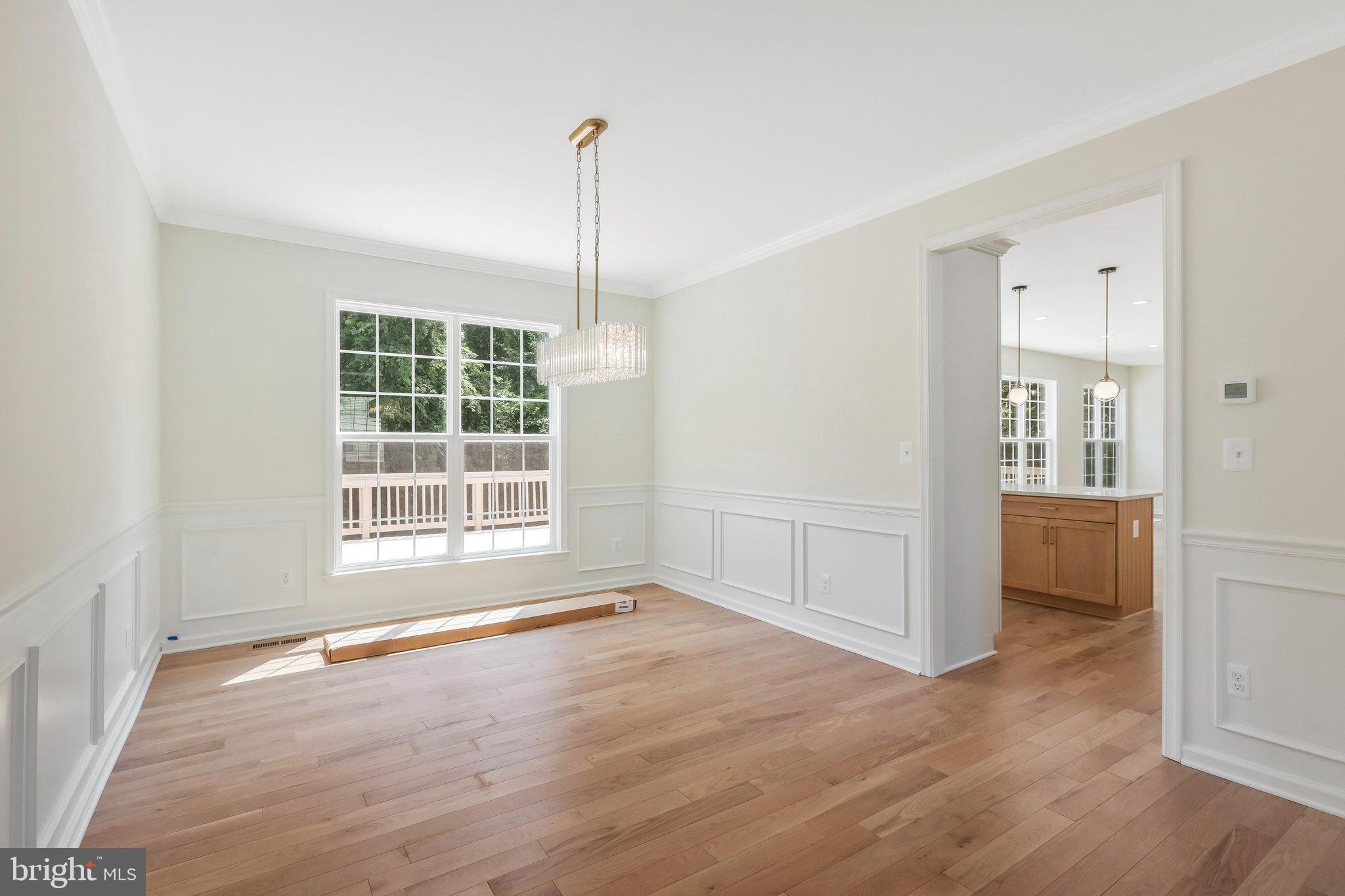 8433 WHITEHAVEN COURT