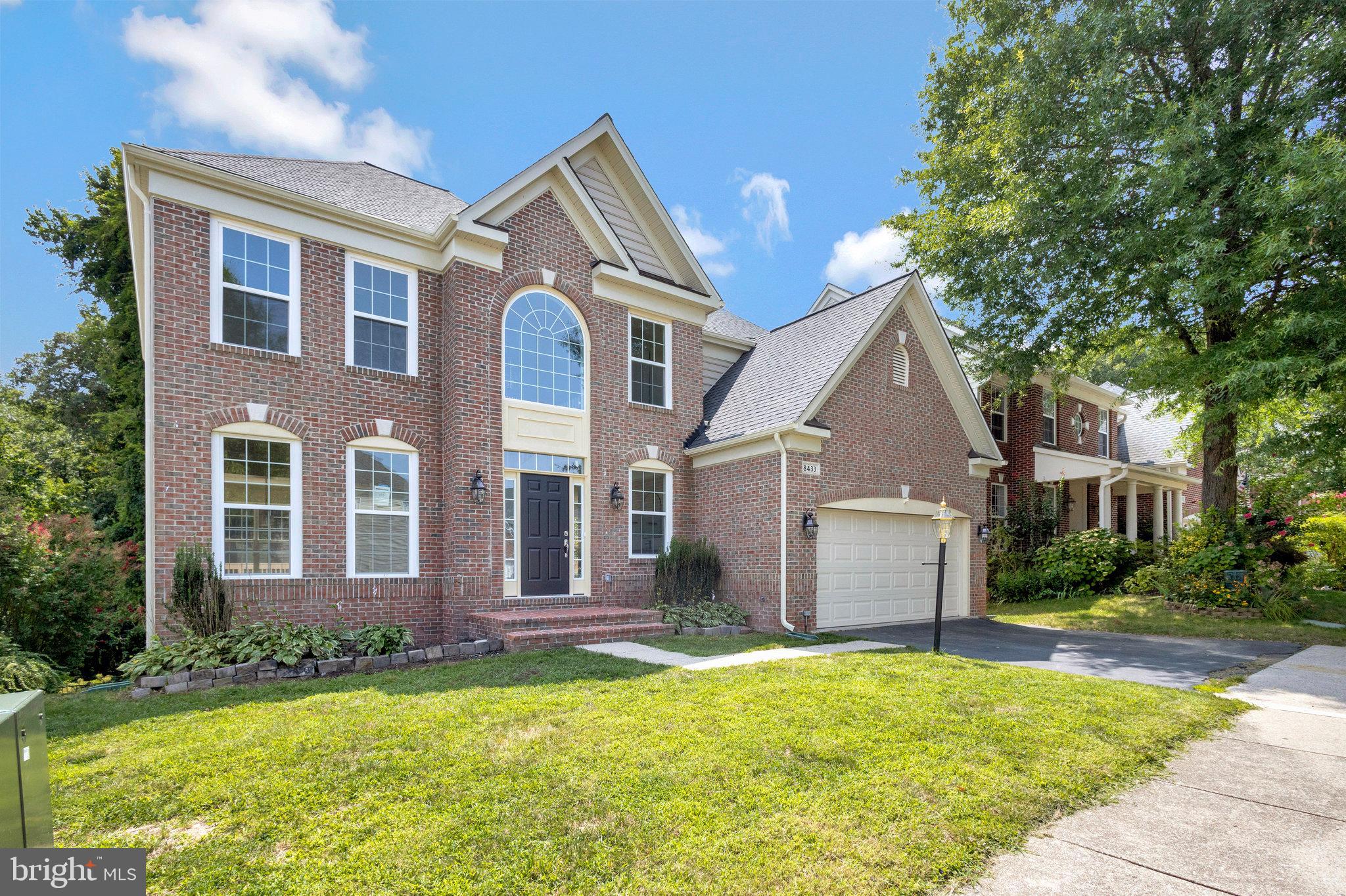 8433 WHITEHAVEN COURT