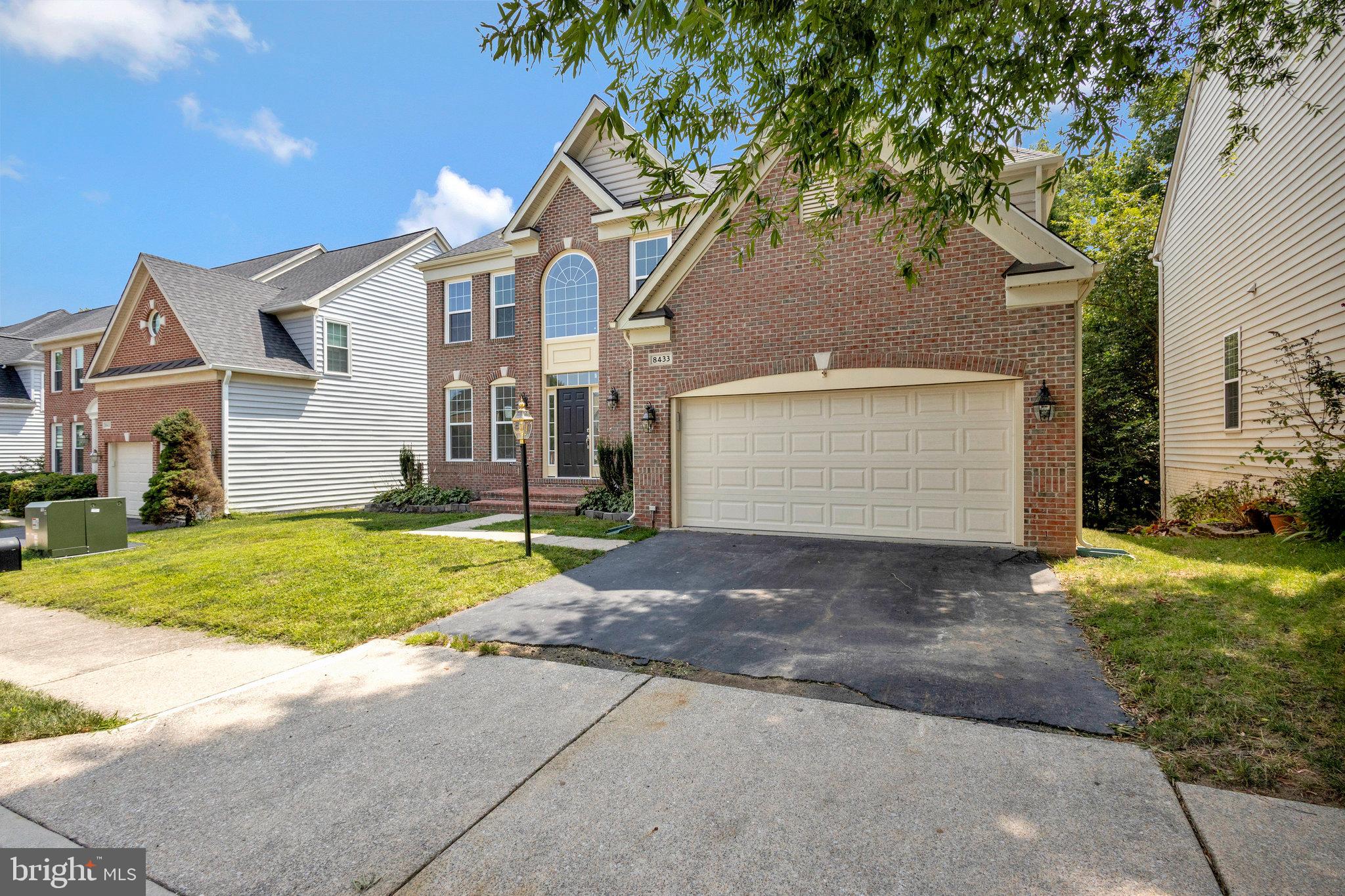 8433 WHITEHAVEN COURT