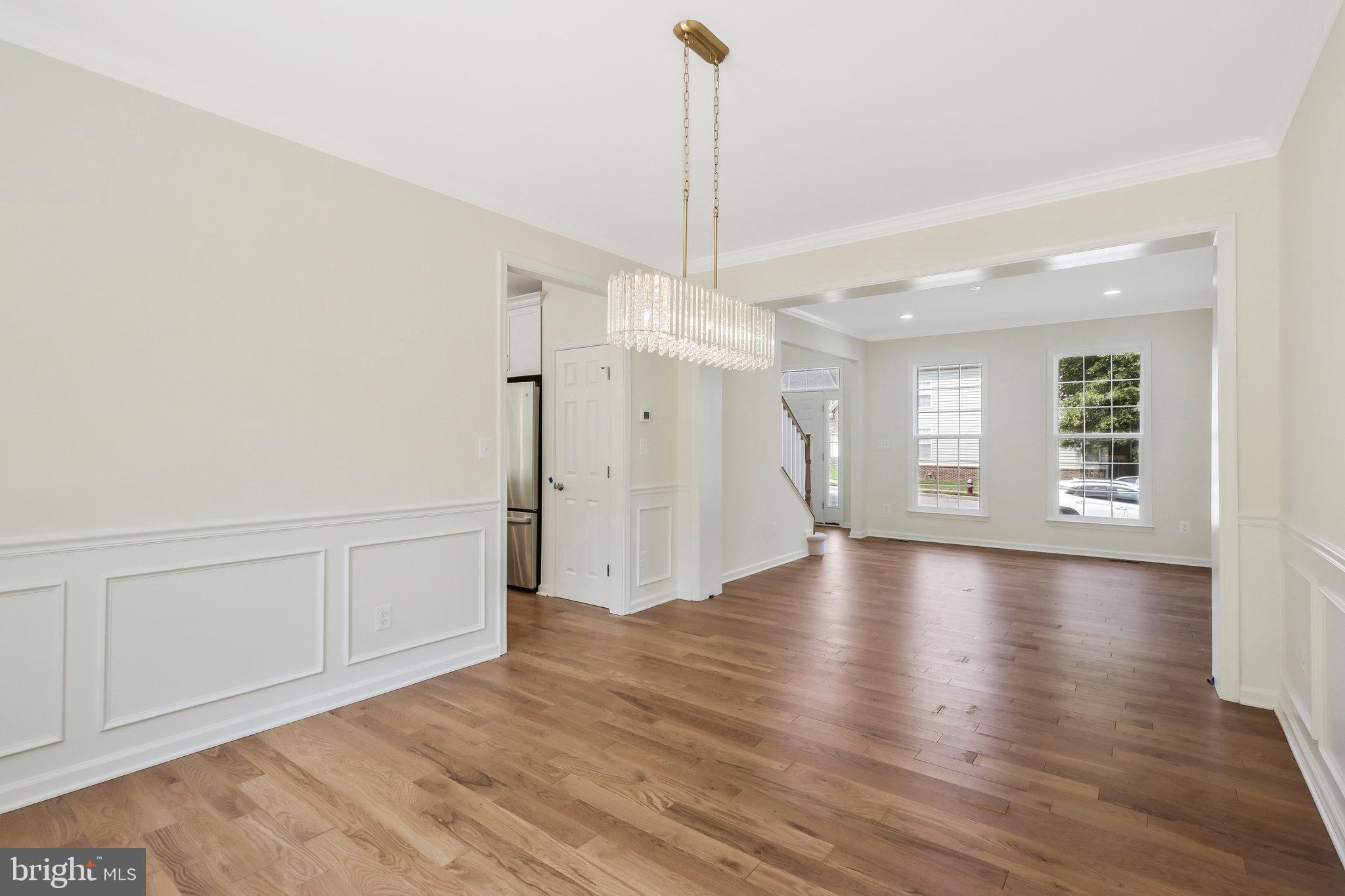 8433 WHITEHAVEN COURT