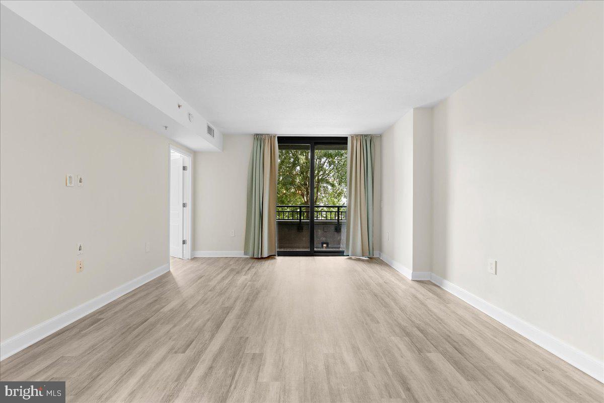 2451 Midtown Ave #209