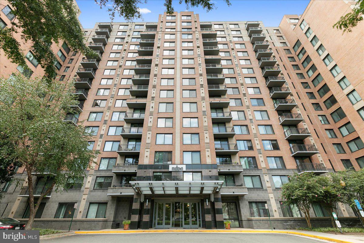 2451 Midtown Ave #209