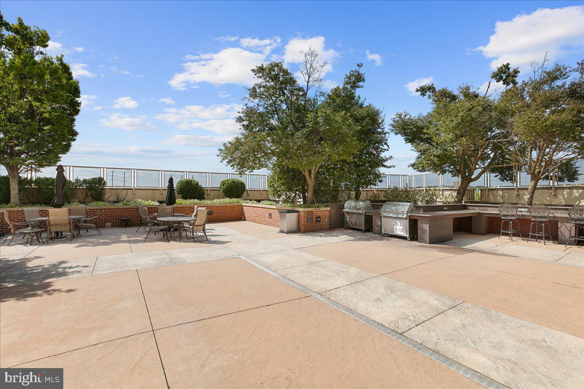 2451 Midtown Ave #209