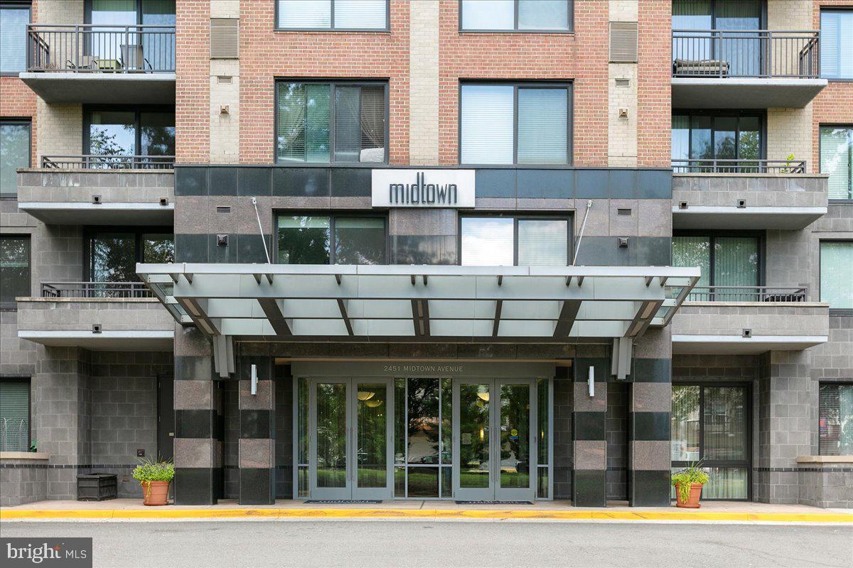 2451 Midtown Ave #209