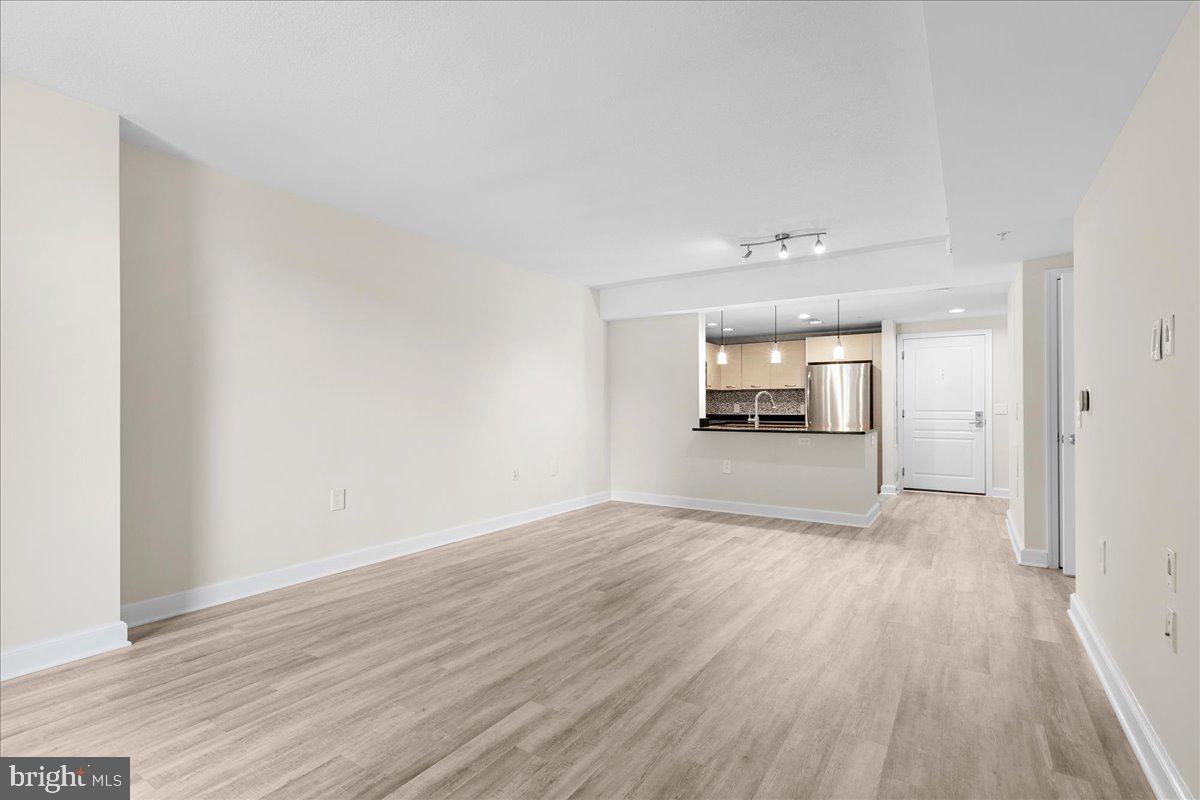 2451 Midtown Ave #209