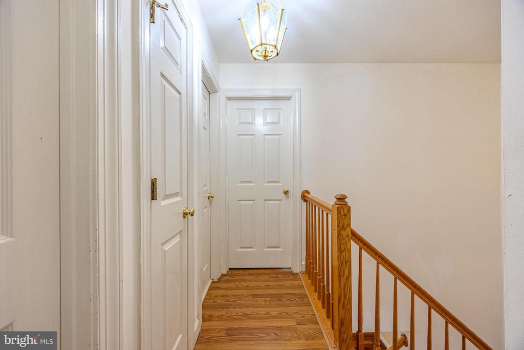 7810 LAMBKIN COURT