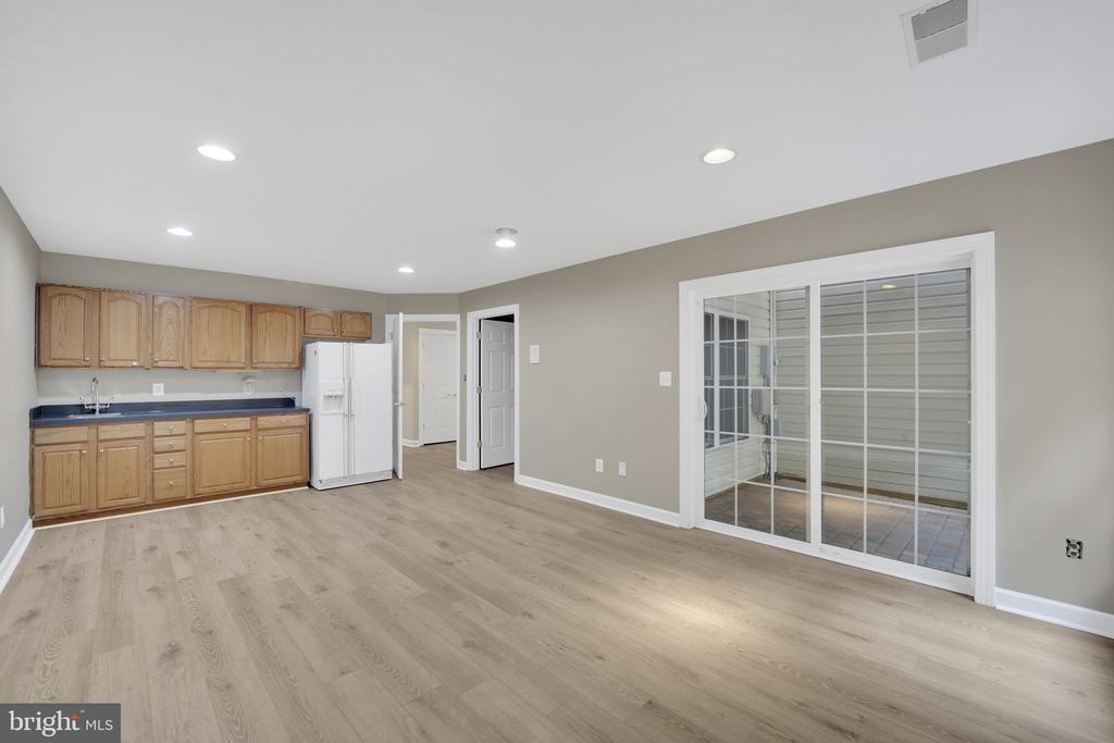 3814 Elmwood Towne Way