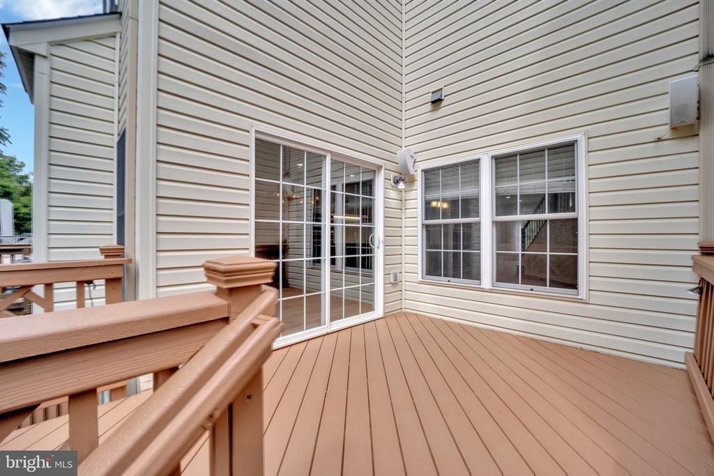 3814 Elmwood Towne Way