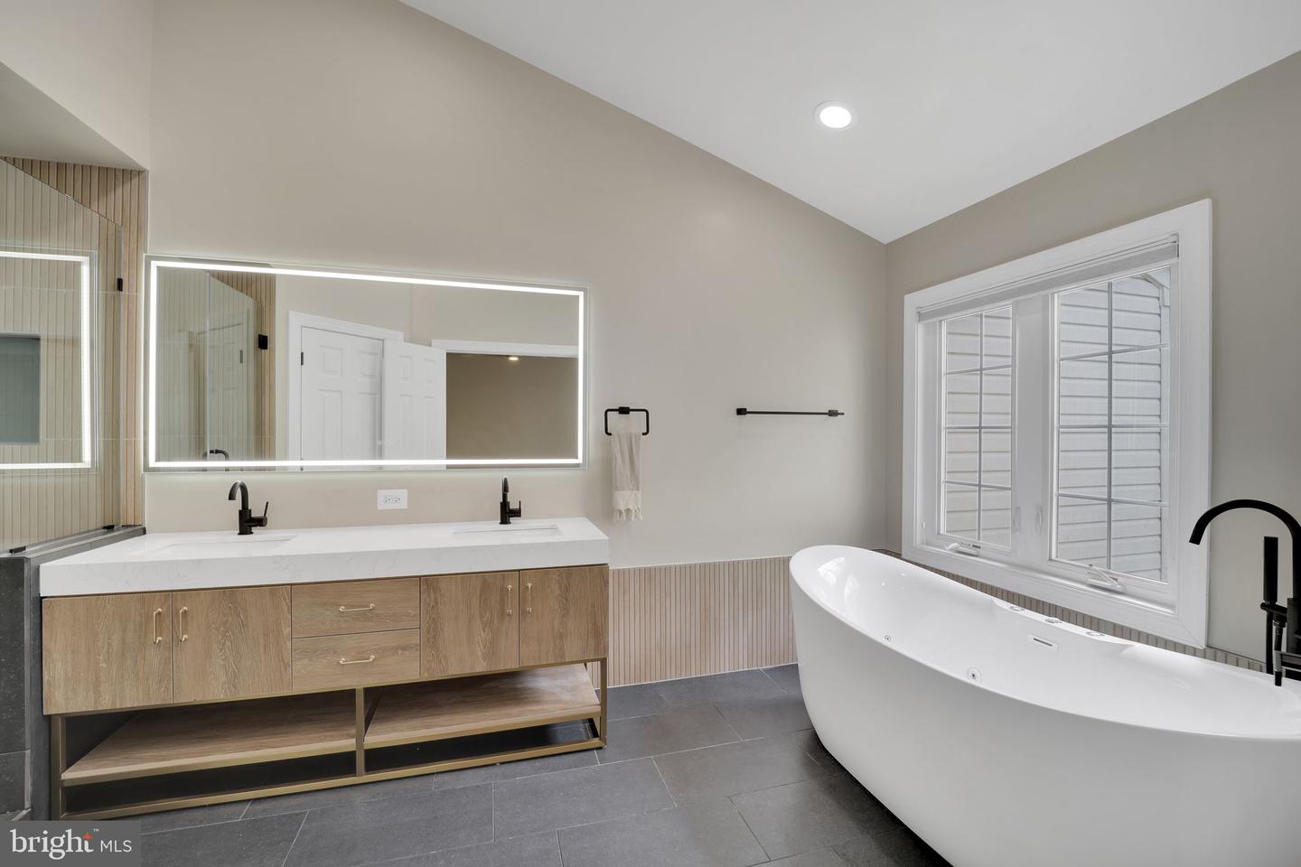 3814 Elmwood Towne Way