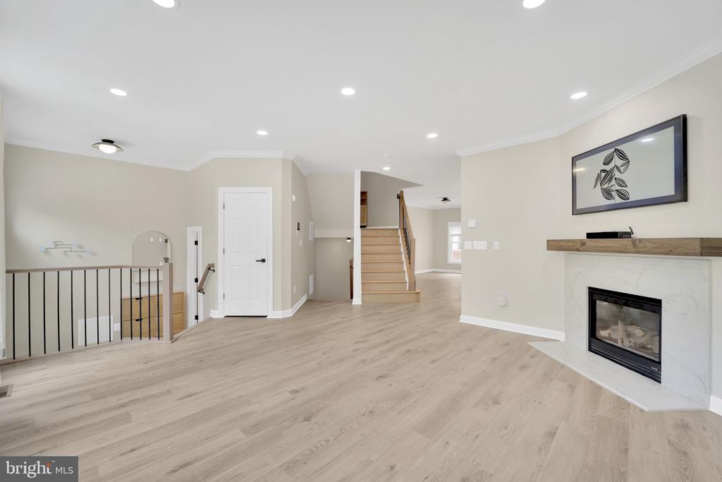 3814 Elmwood Towne Way
