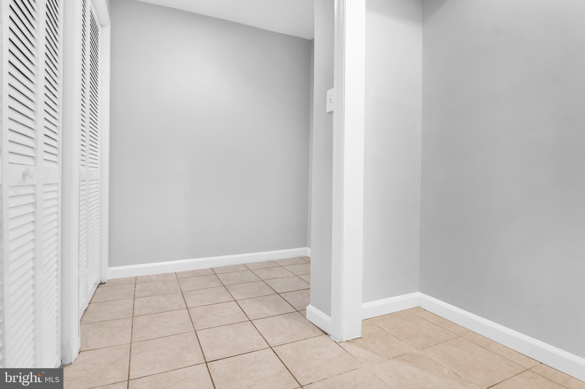 5482 Safe Harbor Ct