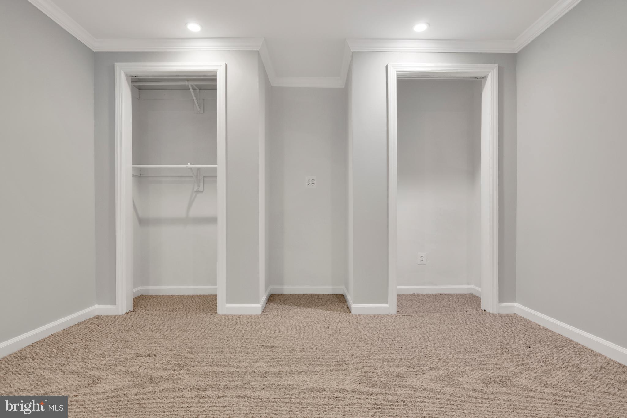 5482 Safe Harbor Ct