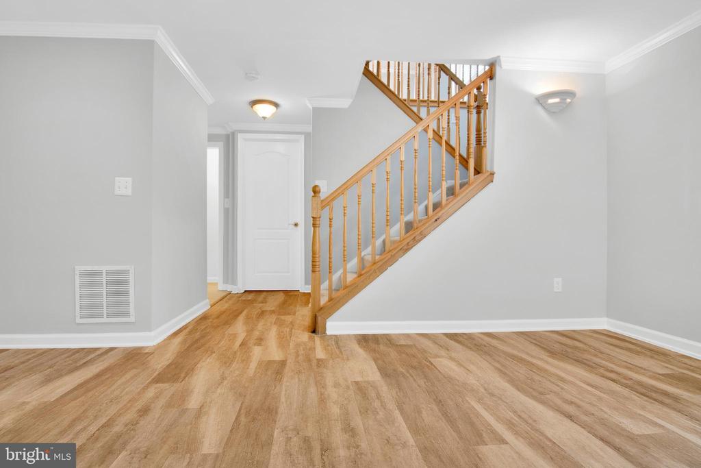 5482 Safe Harbor Ct