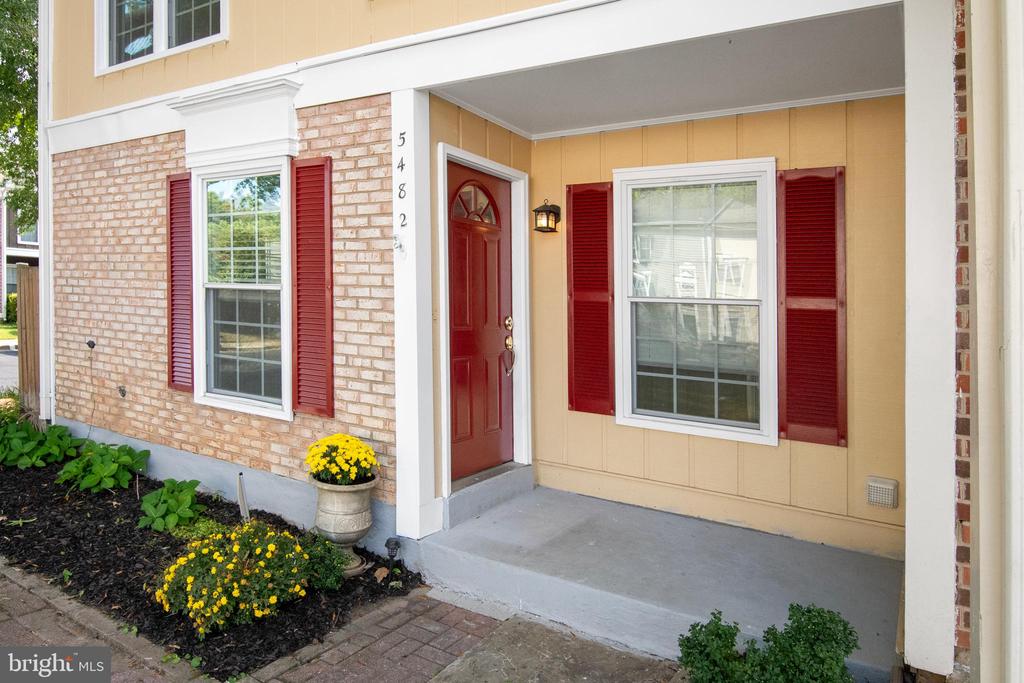 5482 Safe Harbor Ct