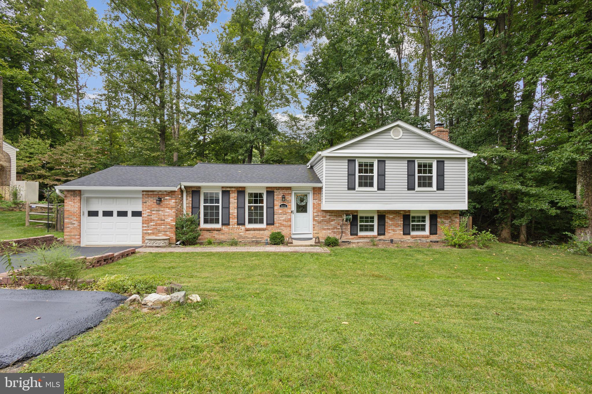 8483 Falling Leaf Rd