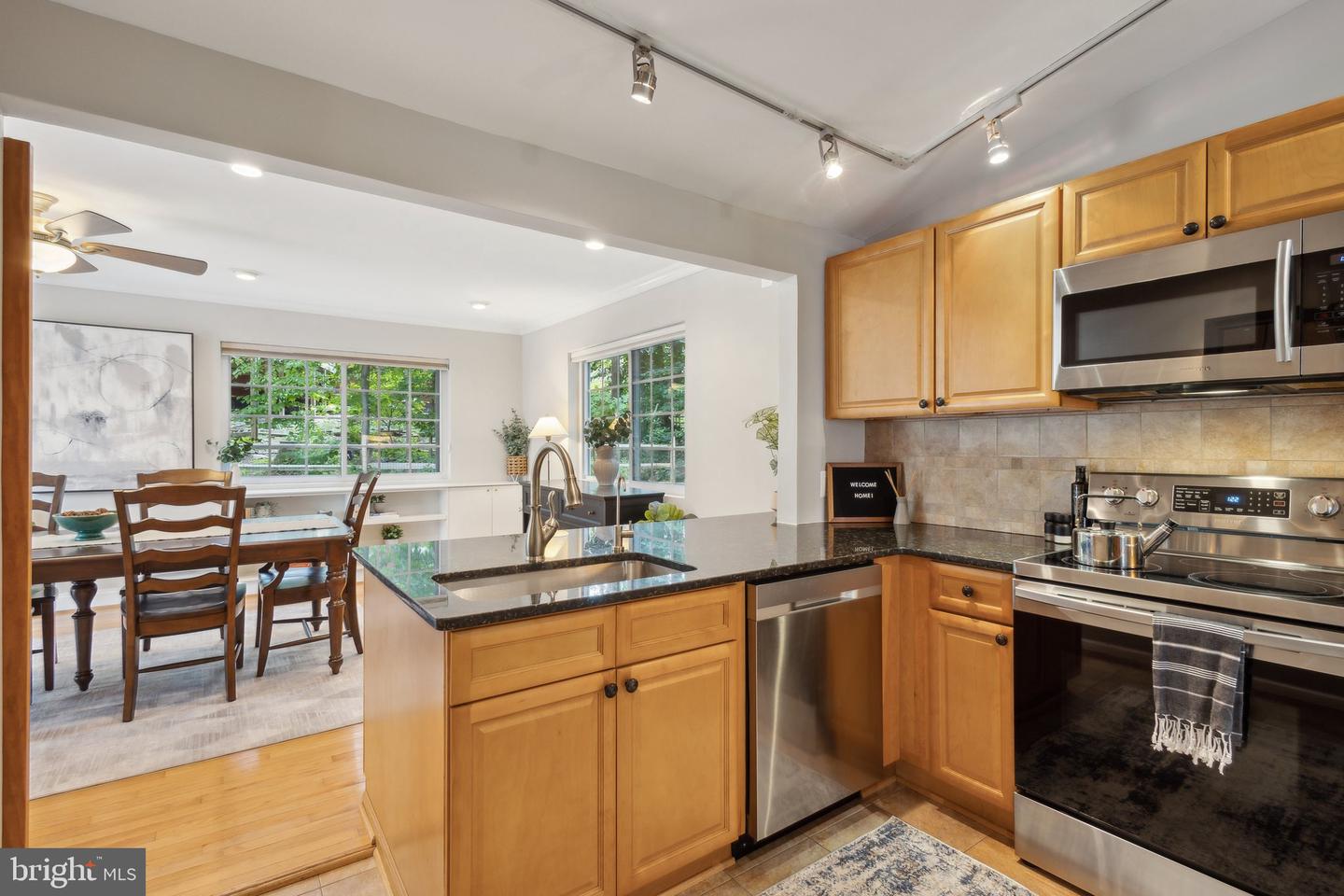 8483 Falling Leaf Rd
